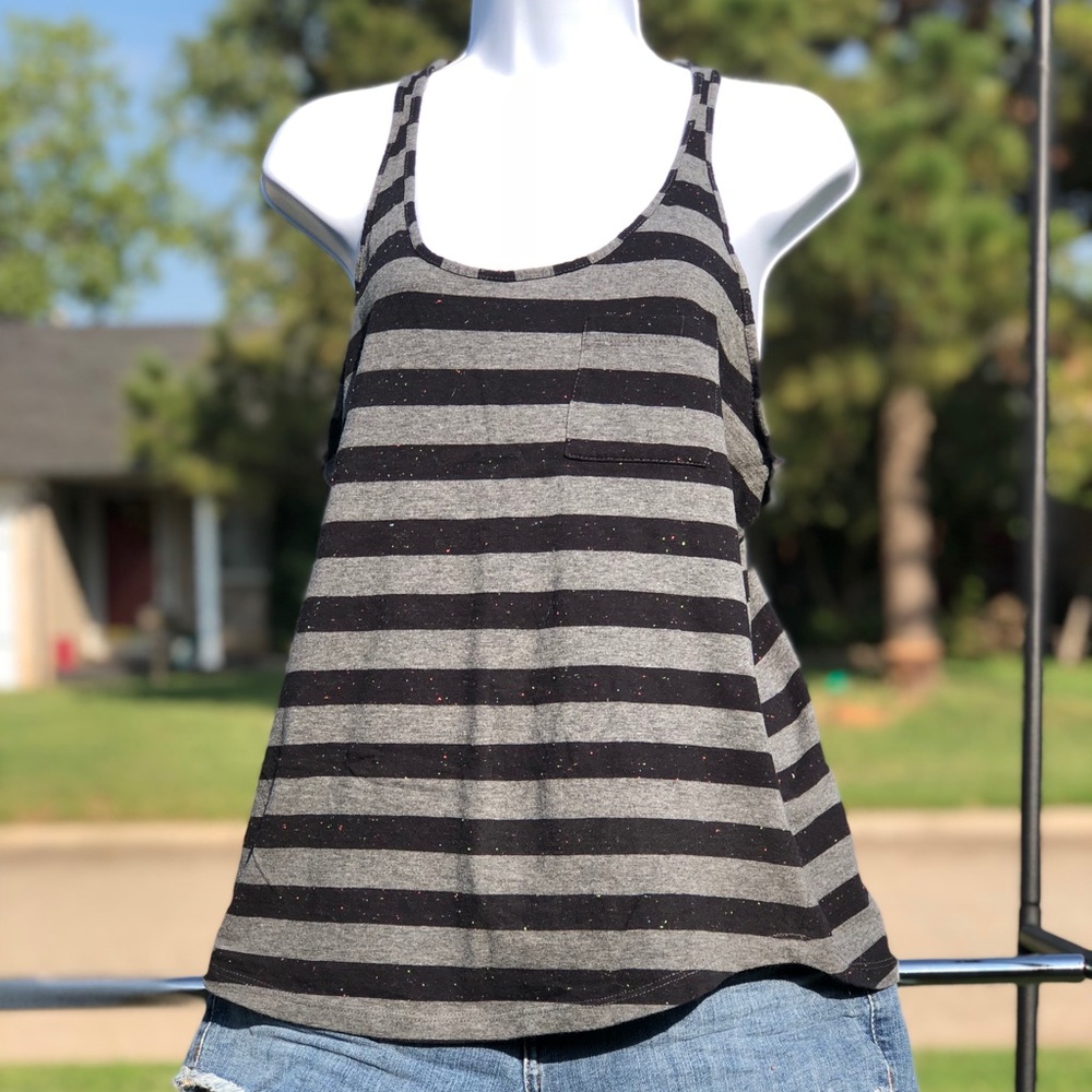 Zine large women’s racer back Tank! Super cute